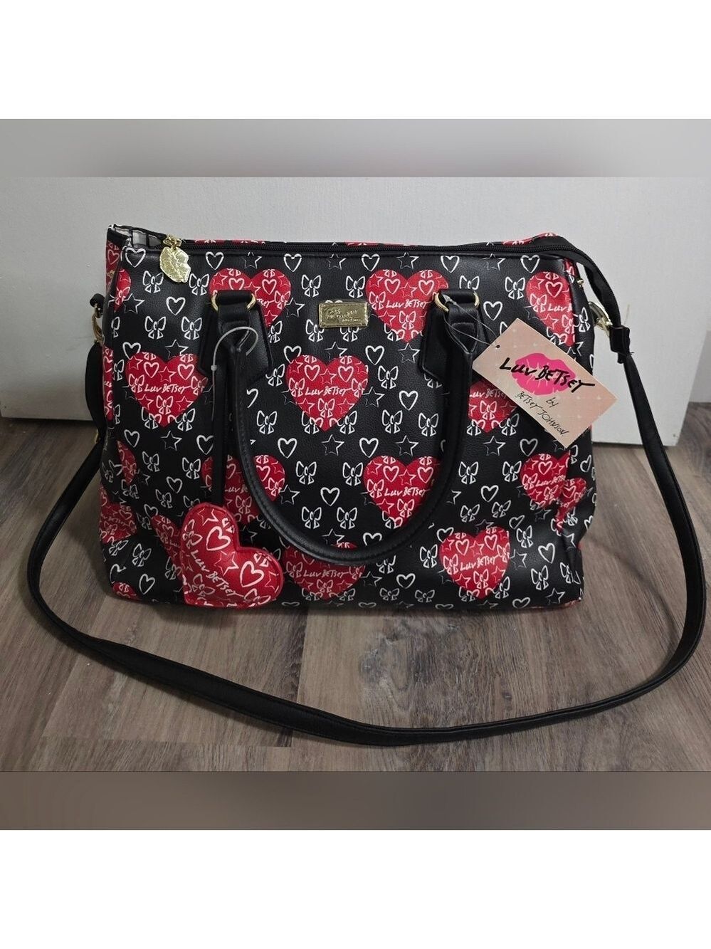 Luv Betsey by Betsey Johnson Heart Print Satchel Bag - New With Tag - Picture 2 of 12